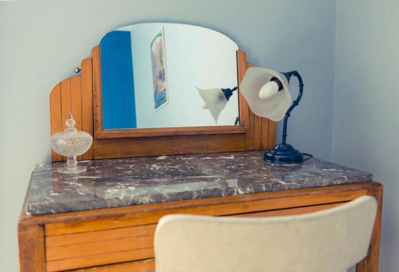 ベーシックルーム, La Gare De Millas Chambres D'hôtes