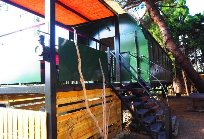 ファミリーステューディオ, La Gare De Millas Chambres D'hôtes