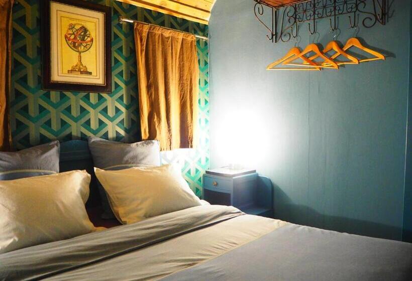 ファミリーステューディオ, La Gare De Millas Chambres D'hôtes