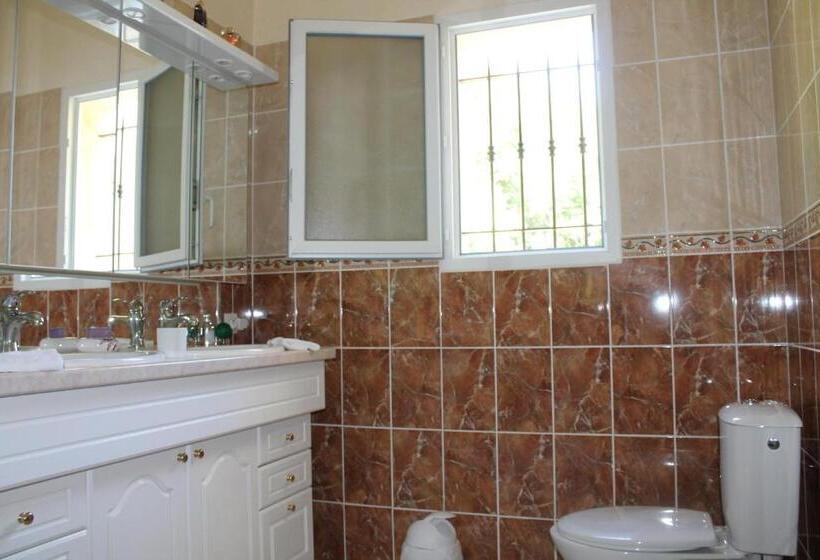 デラックスルーム, La Maison De Jenny