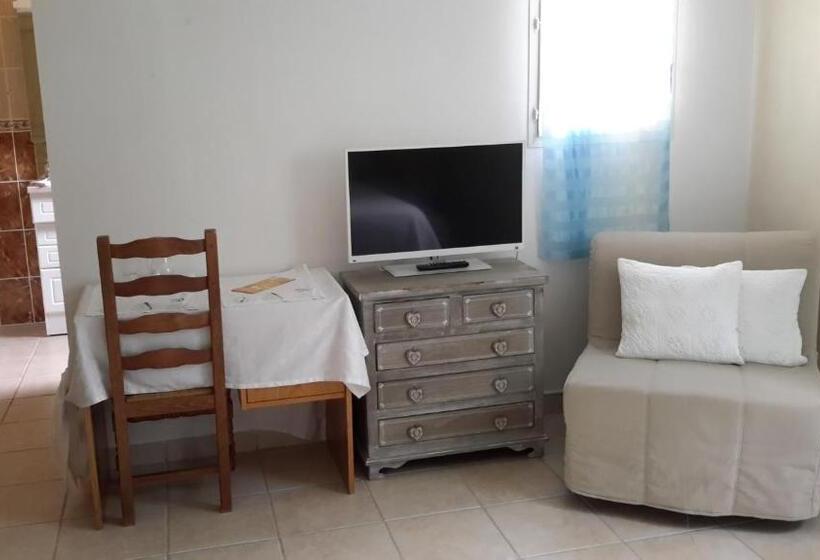 デラックスルーム, La Maison De Jenny