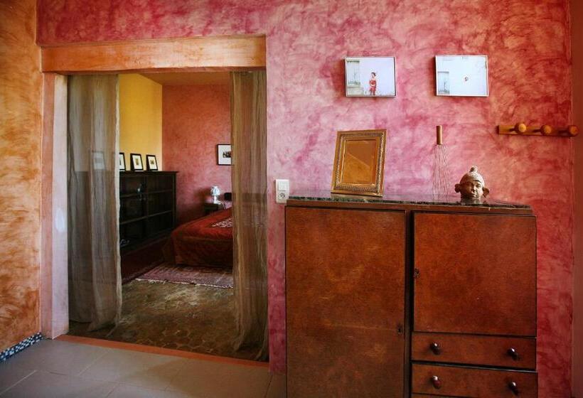 スタンダードルーム, La Maison Du Pont Vieux