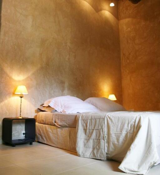 شقة غرفة واحدة, La Pastorale