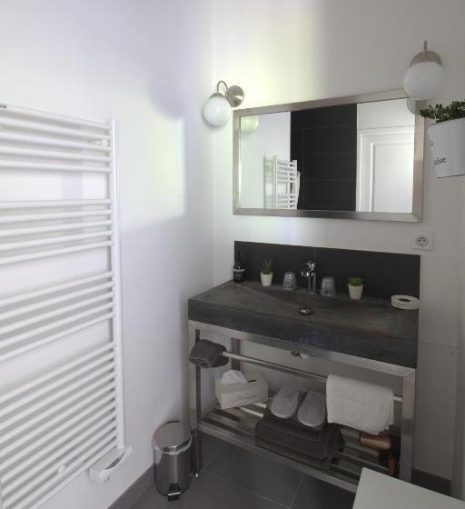 غرفة سوبيريور, Le Temps Des Hôtes