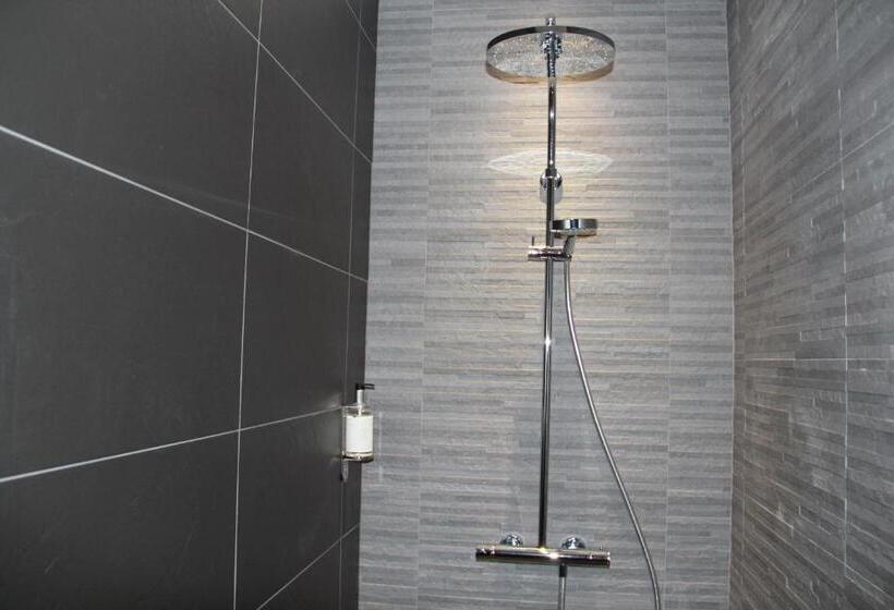 غرفة سوبيريور, Le Temps Des Hôtes