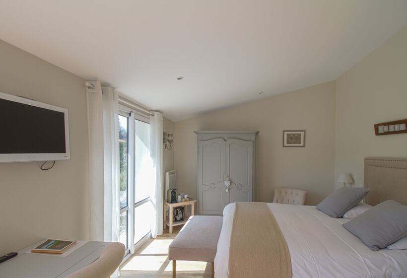 غرفة قياسية, Le Temps Des Hôtes