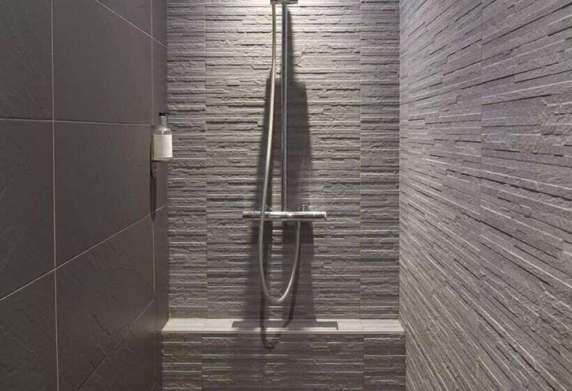 غرفة سوبيريور, Le Temps Des Hôtes