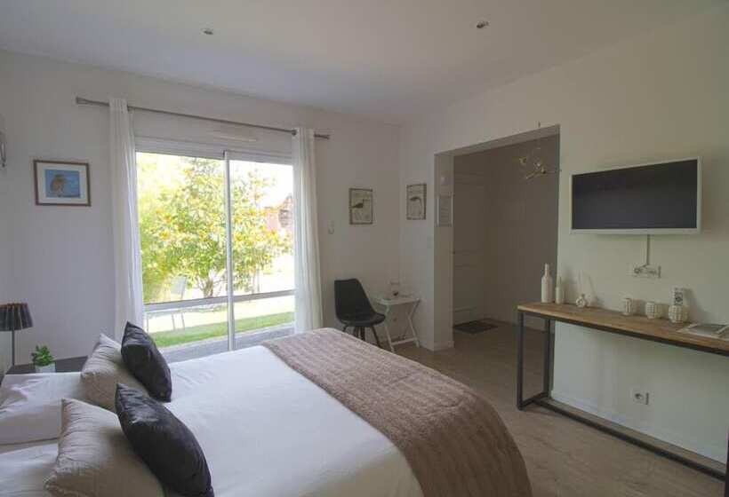 غرفة سوبيريور, Le Temps Des Hôtes