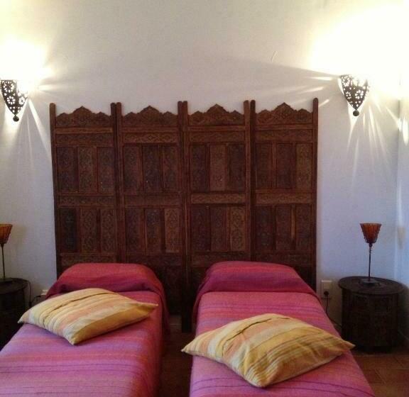 اتاق راحتی, Les Jardins Du Rebaut