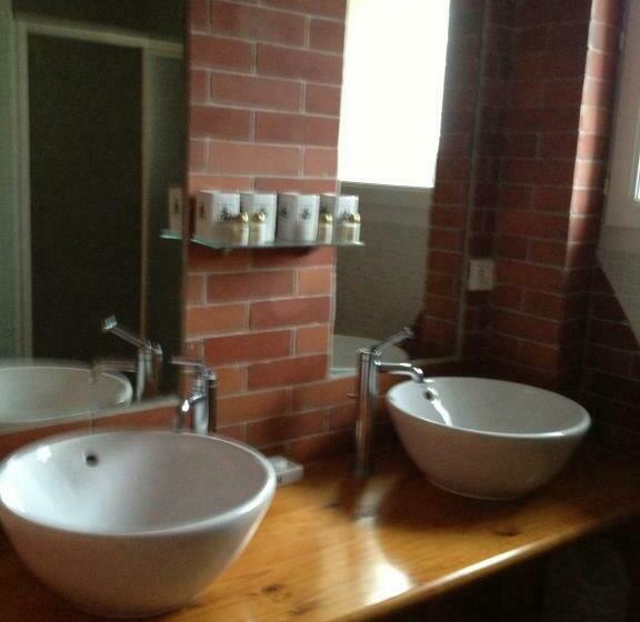 سوییت خانوادگی, Les Jardins Du Rebaut