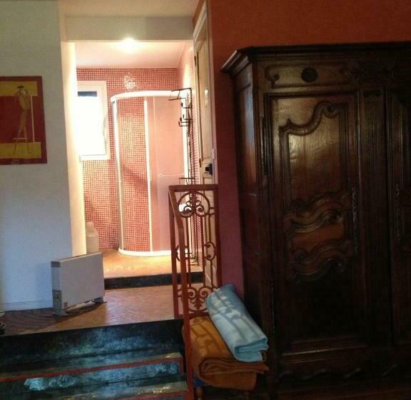 اتاق راحتی, Les Jardins Du Rebaut