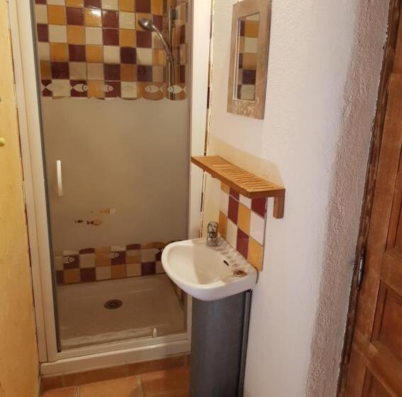 منزل 3 غرف نوم, Mas De Coulet