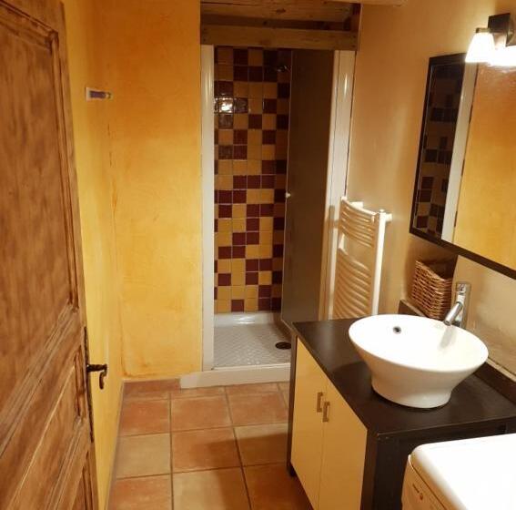 منزل 3 غرف نوم, Mas De Coulet