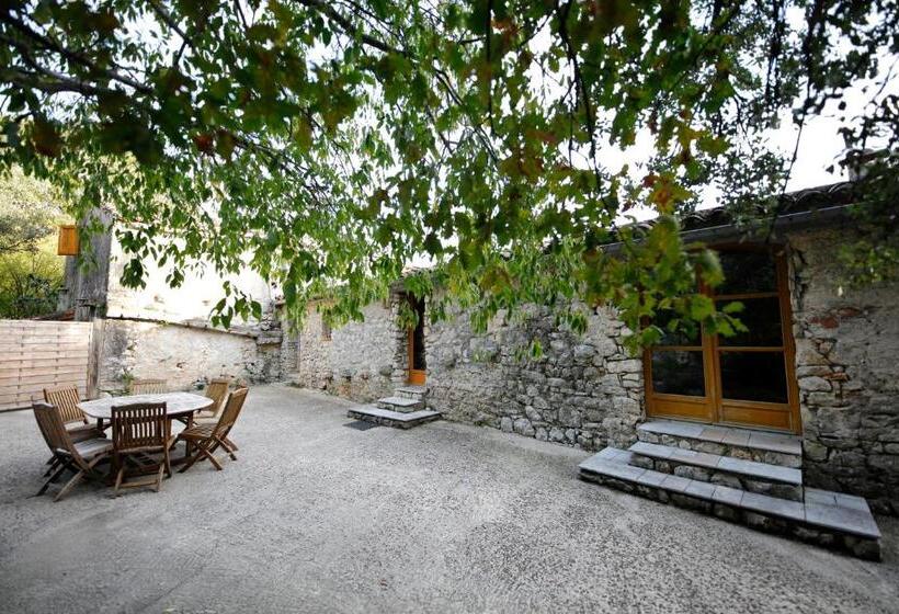 منزل 3 غرف نوم, Mas De Coulet