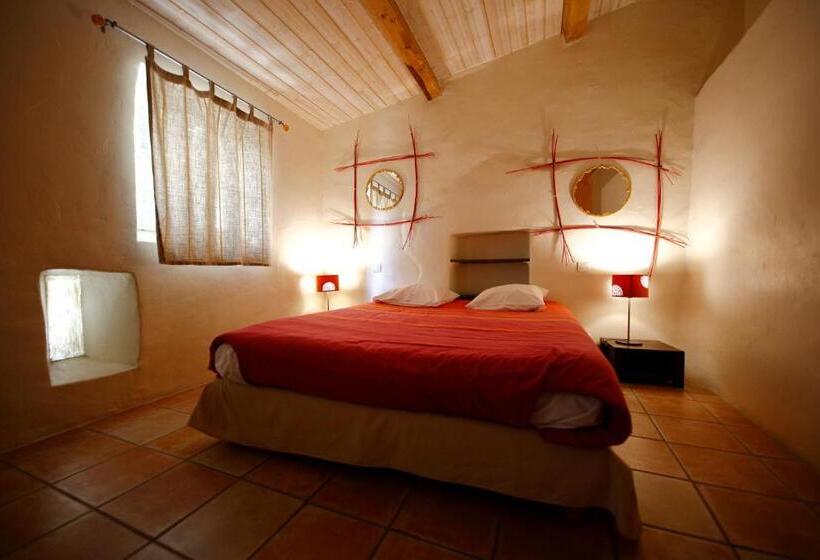 منزل 3 غرف نوم, Mas De Coulet