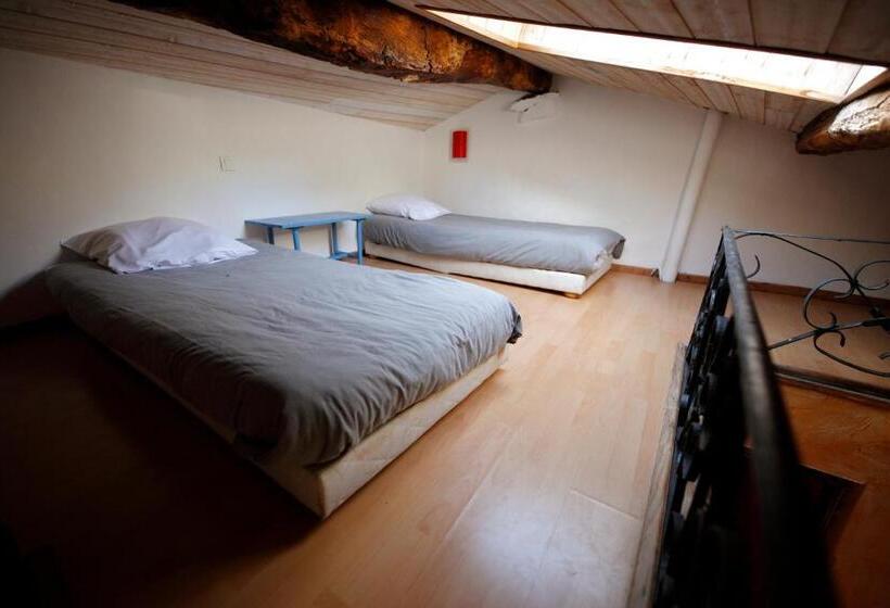 منزل 3 غرف نوم, Mas De Coulet