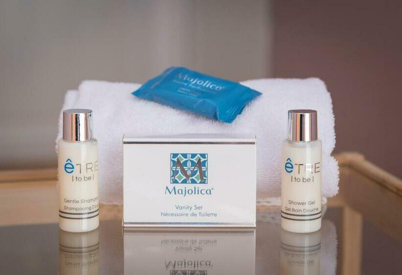 Номер Стандарт, Auberge De La Cauquiere