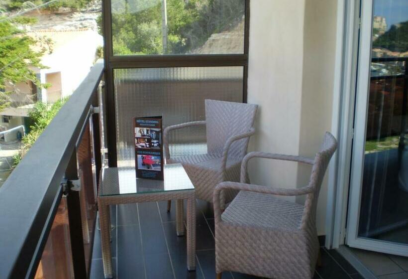 Номер Superior, Augustin Marie