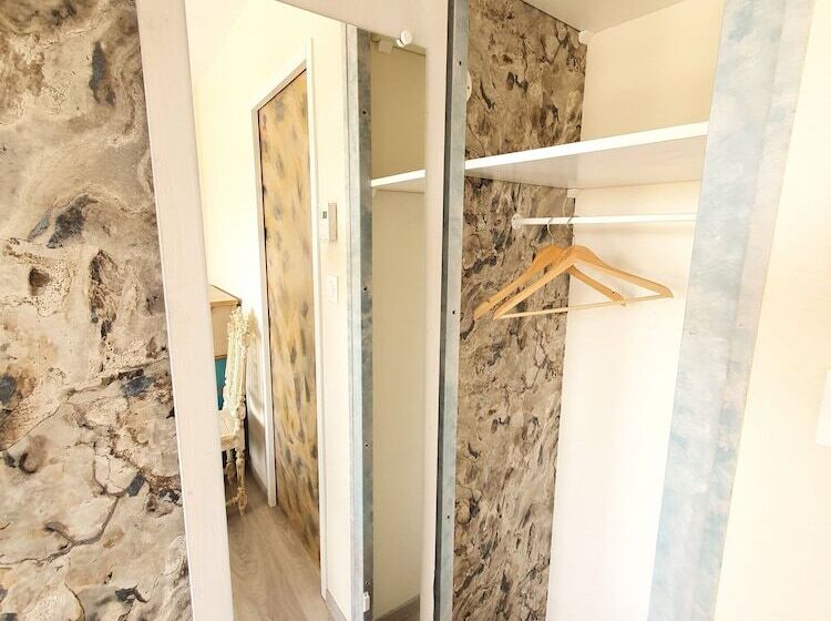 חדר סופריור, Eqynox