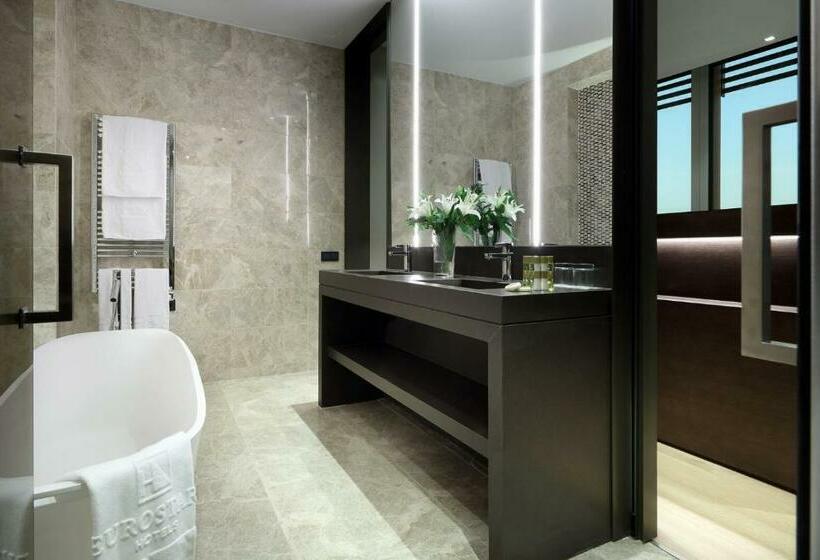 سوییت جونیور, Eurostars Torre Sevilla