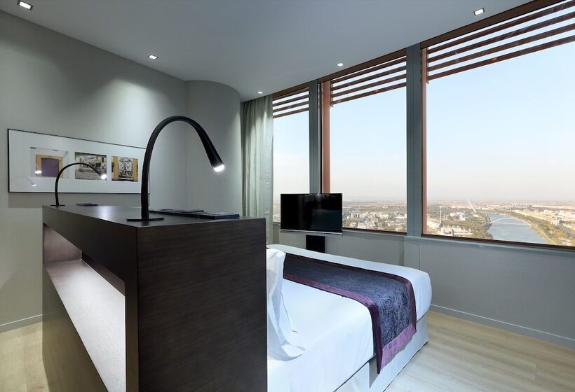 سوییت جونیور, Eurostars Torre Sevilla