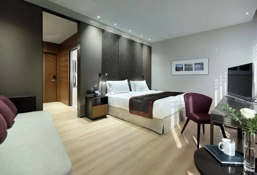 Deluxe-huone Kaupunkinäkymä, Eurostars Torre Sevilla