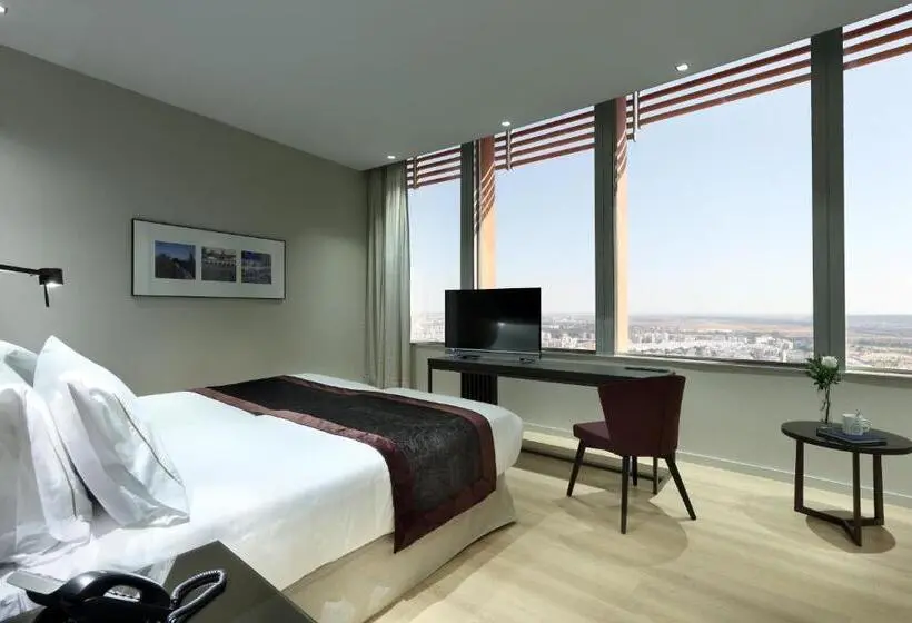 Deluxe-huone Kaupunkinäkymä, Eurostars Torre Sevilla