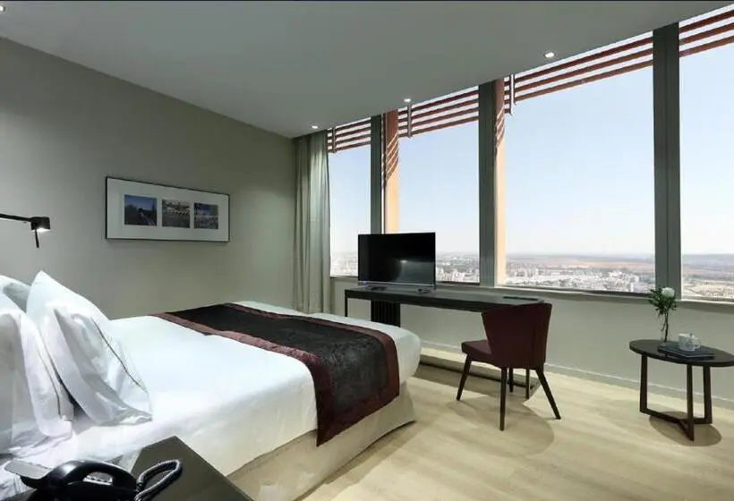 Standard-huone, Eurostars Torre Sevilla