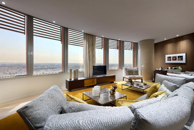 سوییت, Eurostars Torre Sevilla