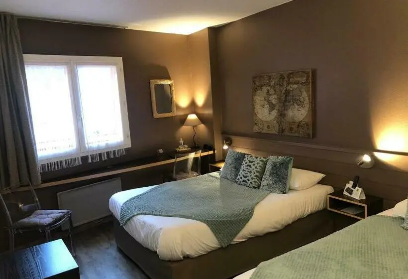 Standard Kolmen Hengen Huone, Burnichon