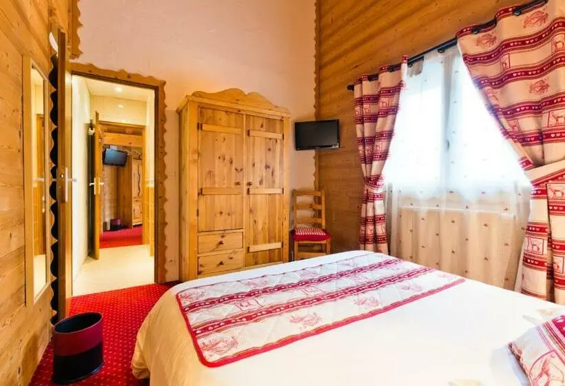 Standard Neljän Hengen Huone, Hôtel Le Tremplin