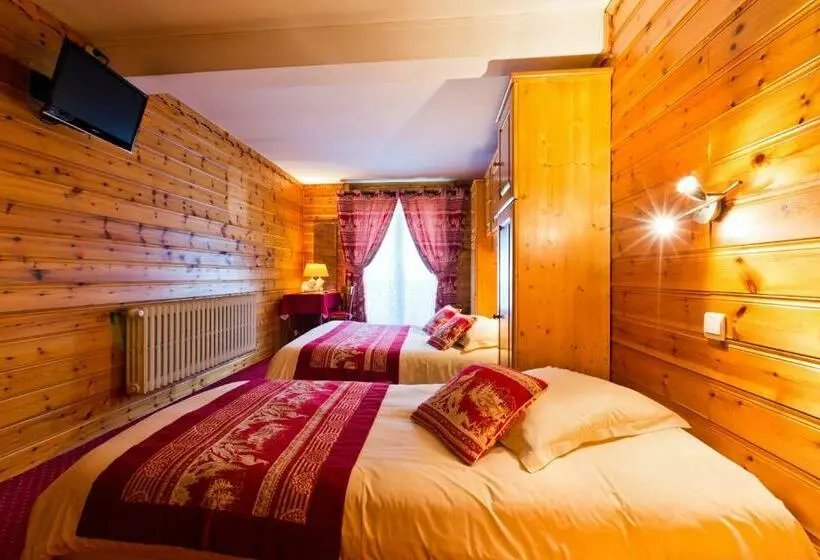 Standard Kolmen Hengen Huone, Hôtel Le Tremplin