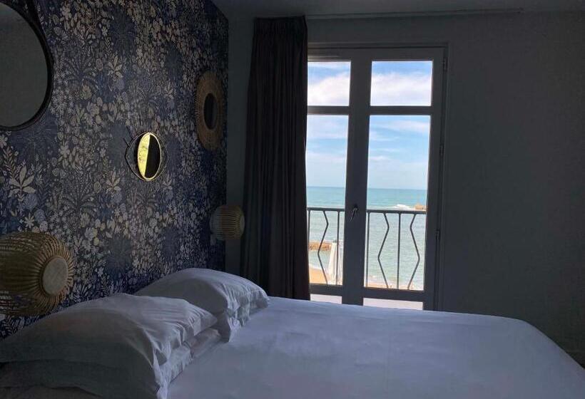 Triple Room Sea View, Hôtel Les Baigneuses De Biarritz