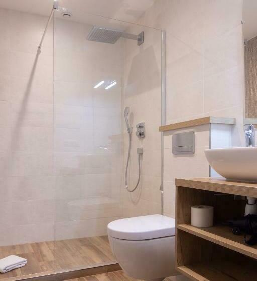 バルコニー付きスタンダードルーム, Kieffer