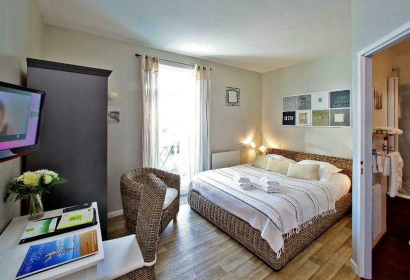 舒适三人间, Logis Hôtel La Chaize