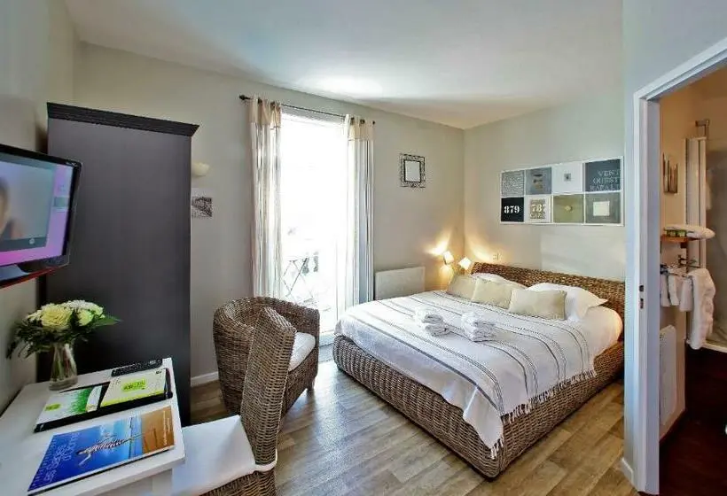 コンフォートトリプルルーム, Logis Hôtel La Chaize