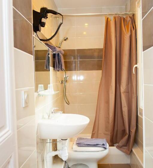 غرفة قياسية ثلاثية, Le Florus