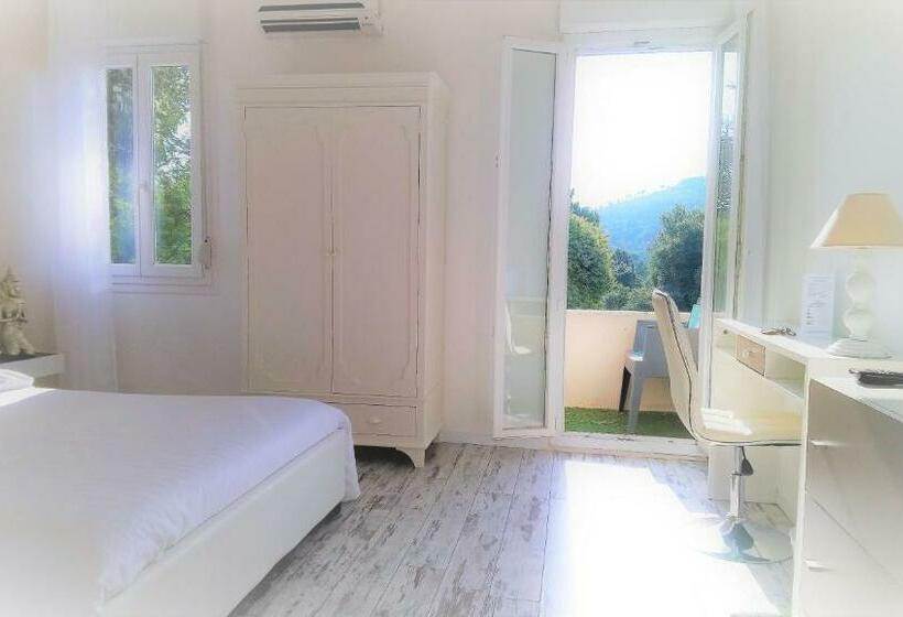 バルコニー付きスタンダードルーム, Les Jardins De Bormes, Sauna & Jacuzzi