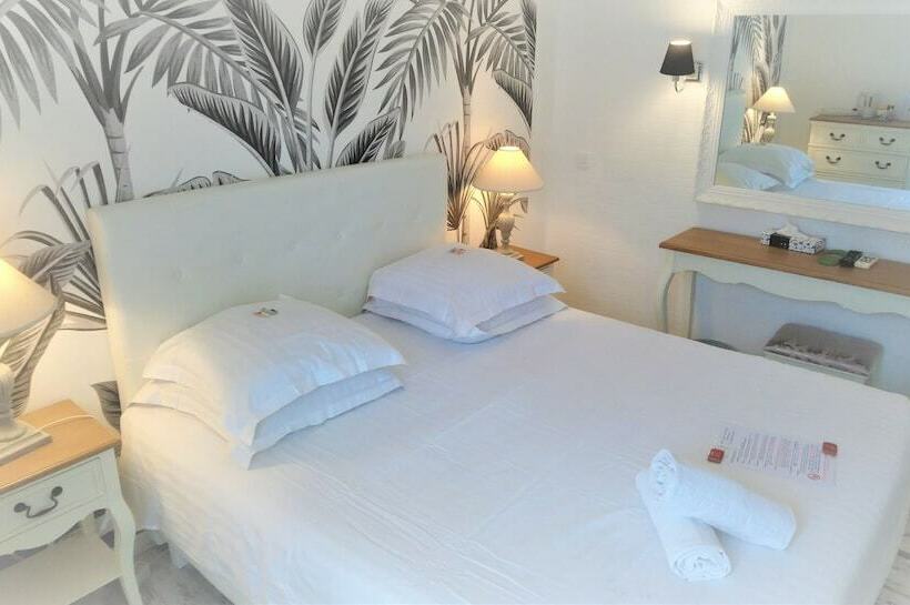 スタンダードルーム, Les Jardins De Bormes, Sauna & Jacuzzi