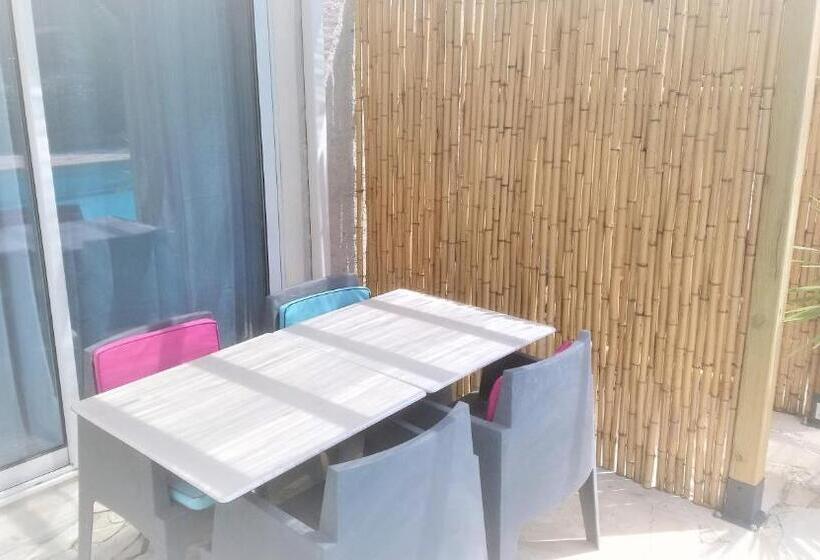 プールビュースイート, Les Jardins De Bormes, Sauna & Jacuzzi