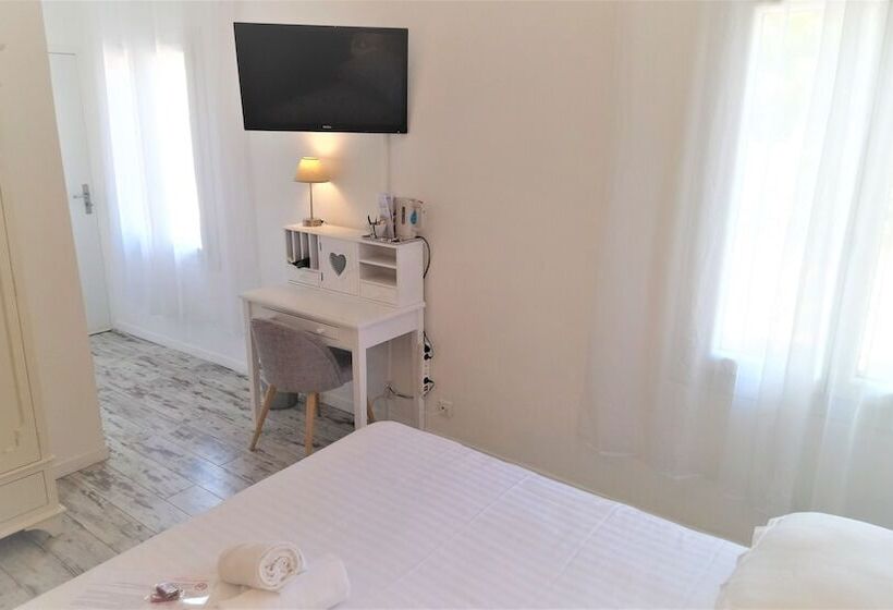 スタンダードルーム, Les Jardins De Bormes, Sauna & Jacuzzi