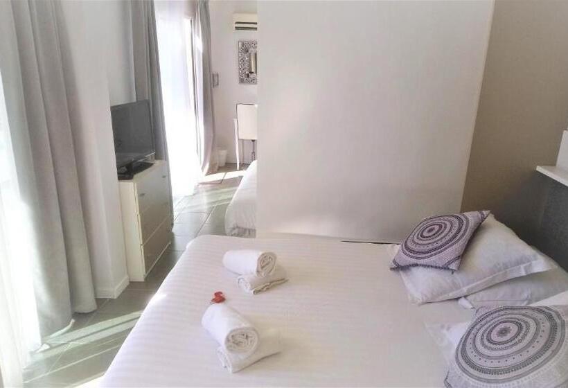 プールビュースイート, Les Jardins De Bormes, Sauna & Jacuzzi