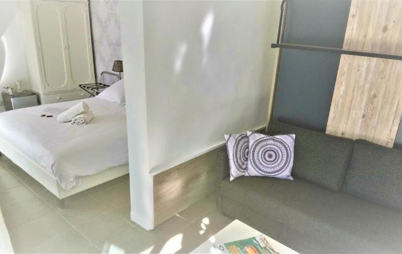 プールビュースイート, Les Jardins De Bormes, Sauna & Jacuzzi