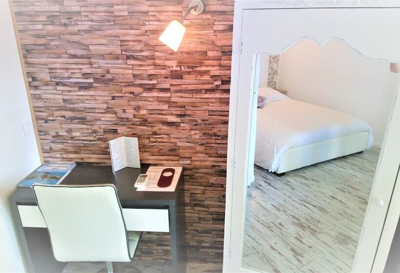 スタンダードルーム, Les Jardins De Bormes, Sauna & Jacuzzi