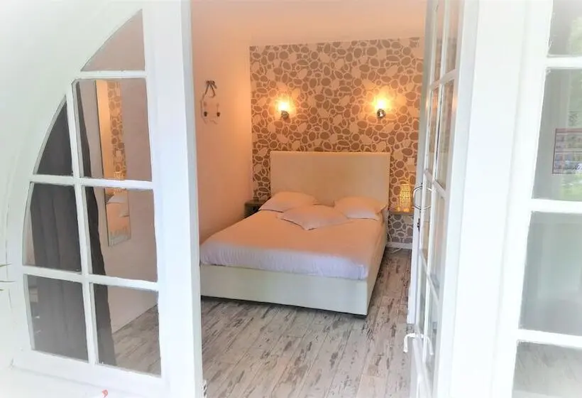 スタンダードルーム, Les Jardins De Bormes, Sauna & Jacuzzi