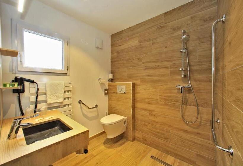 基本内部房间, Logis Hôtel La Chaize