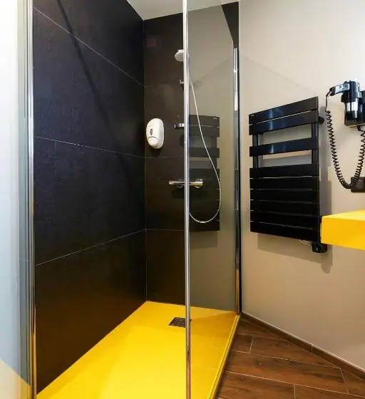 バスタブ付きスーペリアールーム, Logis Hôtel La Chaize