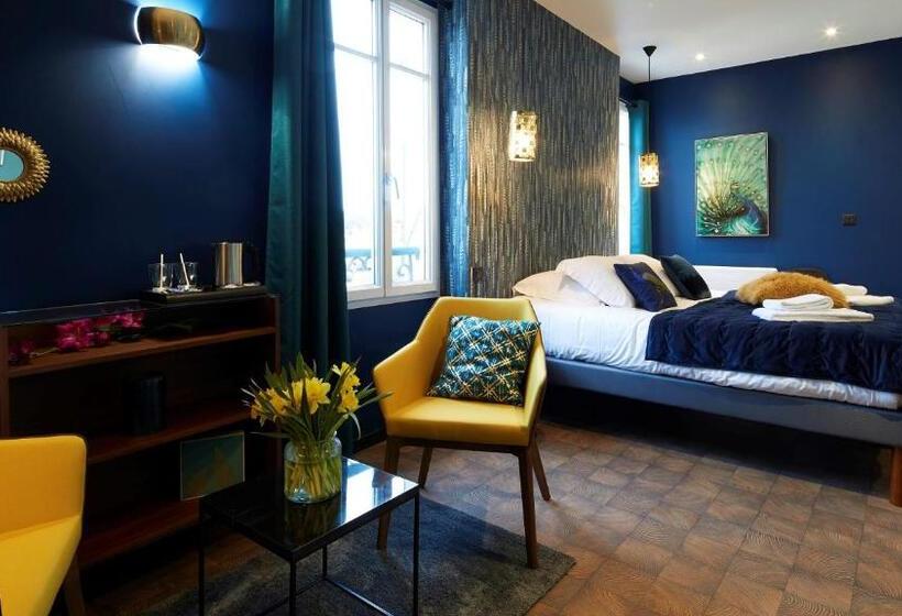 高级房间带漩涡浴缸, Logis Hôtel La Chaize