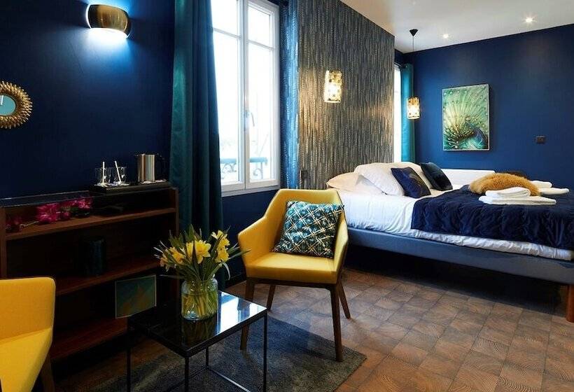 Номен Superior с Гидромассажем, Logis Hôtel La Chaize