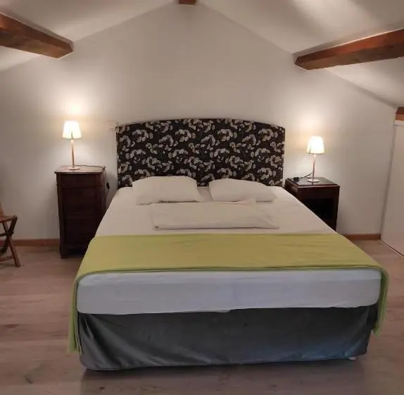 ビラホテル１ベッドルーム, Logis Hôtel Restaurant Gîte La Bastide Du Vébron